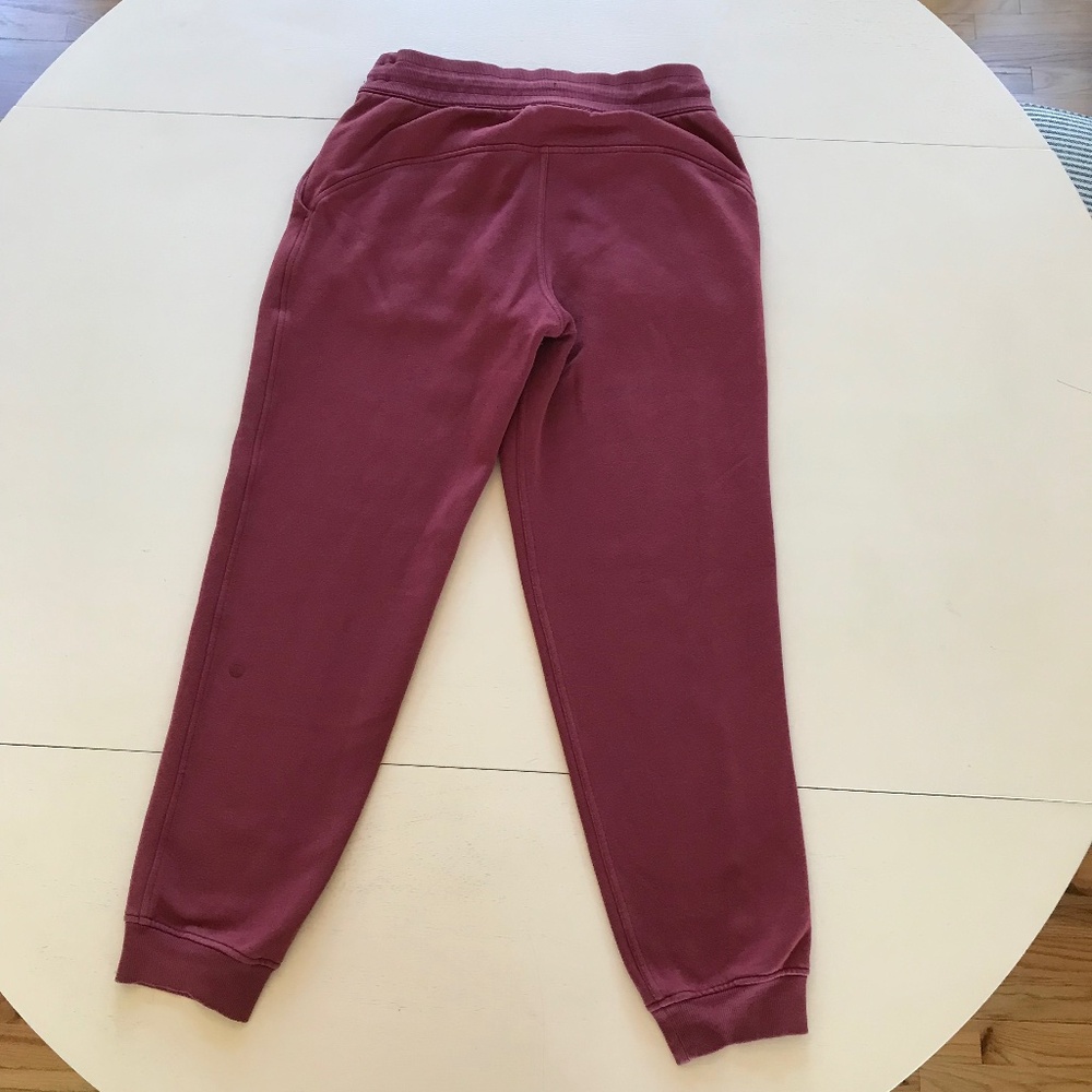 LULULEMON BURGUNDY HIGH RISE SCUBA JOGGER - Picture 5 of 9